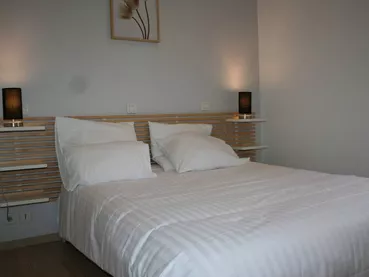 hotel-les-italiens-1 hotel-les-italiens-1