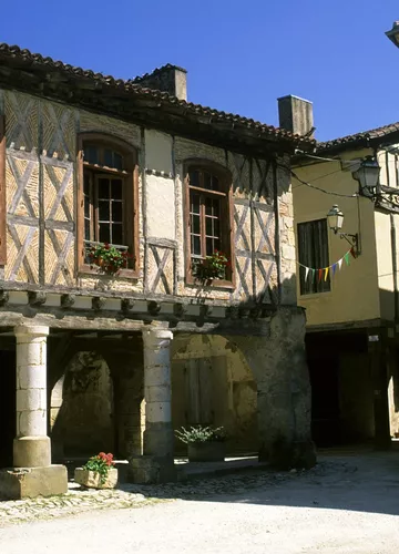 Labastide d'Armagnac Centre village de Labastide d'Armagnac dans les landes