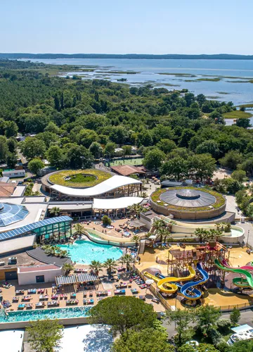 complexe aquatique en camping camping 5 étoiles bisca grans lacs