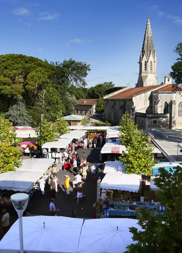 Les marchés à Bisca Grands Lacs Le marché de Biscarrosse Ville
