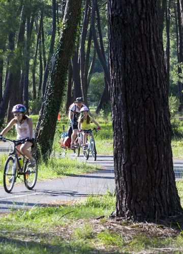 velo-bisca-grands-lacs.jpg velo-bisca-grands-lacs.jpg