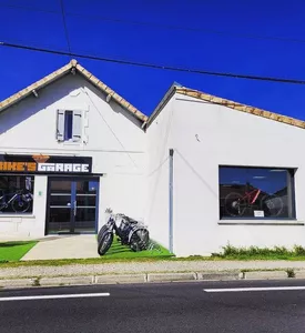 LE SHOP BIKE'S GARAGE Extérieur LE SHOP BIKE'S GARAGE Extérieur