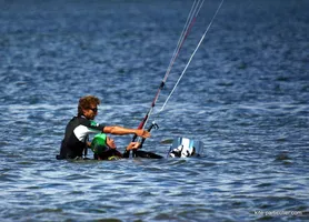 Stage-+®cole-cours-de-kitesurf-33-40 (19) Stage-+®cole-cours-de-kitesurf-33-40 (19)