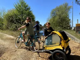 LE LOLO location de velo remorque LE LOLO location de velo remorque