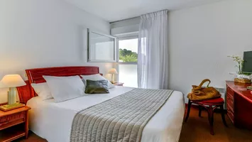 hotel-la-forestiere-chambre-standard-vue-jardin (1) hotel-la-forestiere-chambre-standard-vue-jardin (1)