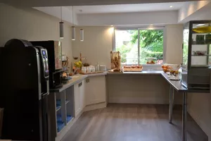 hotel-les-vagues-buffet-petit-dejeuner-3 hotel-les-vagues-buffet-petit-dejeuner-3