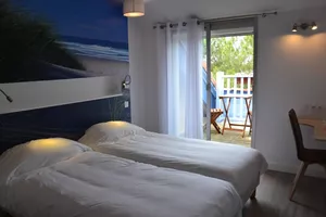 hotel-les-vagues-ch-balcon-twin hotel-les-vagues-ch-balcon-twin