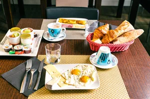 Petit Dejeuner-Web-21 Petit Dejeuner-Web-21