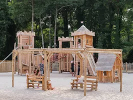 camping-biscarrosse-aire de jeux-la rive-ciela-village 1 camping-biscarrosse-aire de jeux-la rive-ciela-village 1