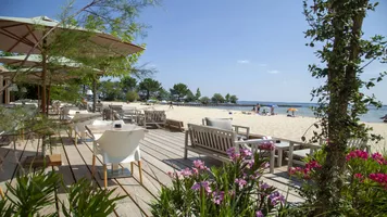 camping-maguide-restau-ext2 camping-maguide-restau-ext2