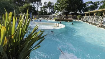 piscine-camping-le-lac-de-sanguinet-lac-de-cazaux-sanguinet piscine-camping-le-lac-de-sanguinet-lac-de-cazaux-sanguinet