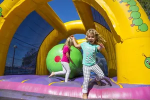 Camping Pipiou-parentis-structures gonflables Camping Pipiou-parentis-structures gonflables