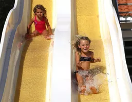 Camping Pipiou-parentis-tobogans Camping Pipiou-parentis-tobogans