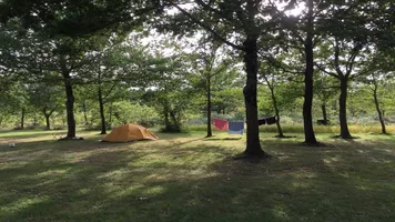 le-frezat-aire-naturelle-camping-bisca