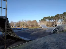 skate-parc-village-gastes-landes skate-parc-village-gastes-landes