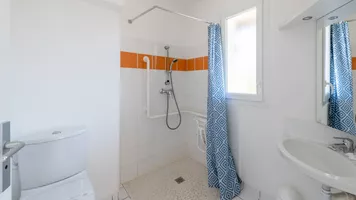 Le Domaine des Grands Lacs_Studio_Salle de Bain_300dpi_03 Le Domaine des Grands Lacs_Studio_Salle de Bain_300dpi_03
